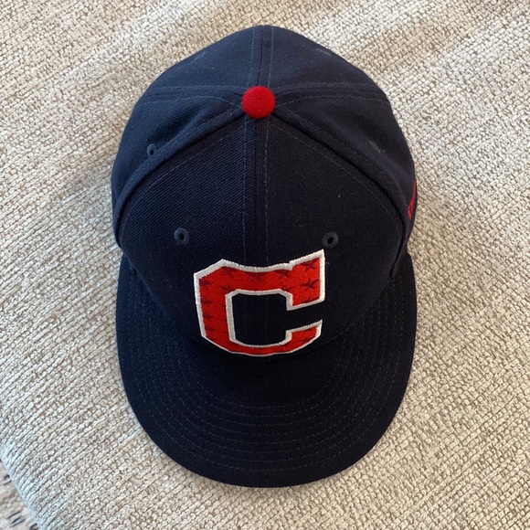 Genuine Merchandise Cleveland Indianas Hat Size 7 - Picture 4 of 7